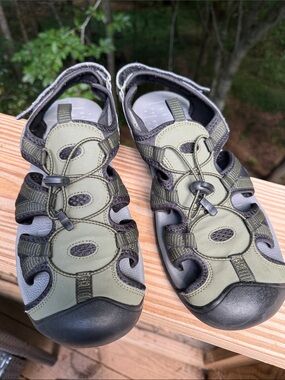 Camel Crown Men's Olive Green Outdoor Sandal - Casual Trekking Shoe